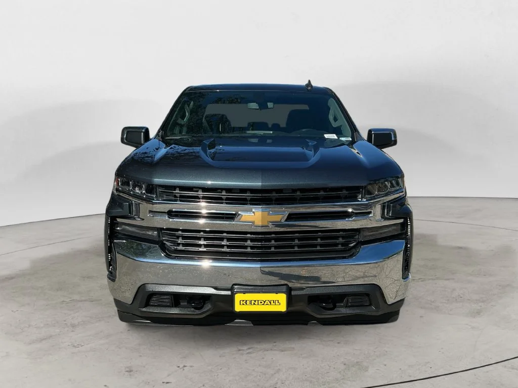 Used 2020 SHADOW GRAY METALLIC Chevrolet LT image 2
