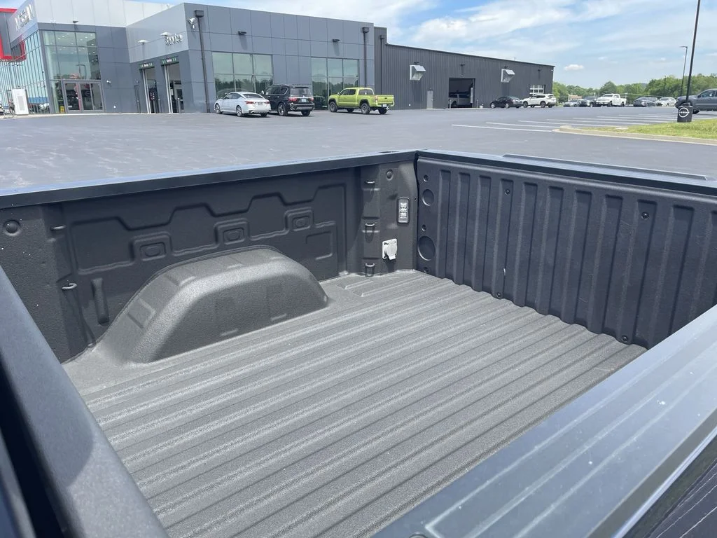 Used 2023 Blue Chevrolet LT image 27