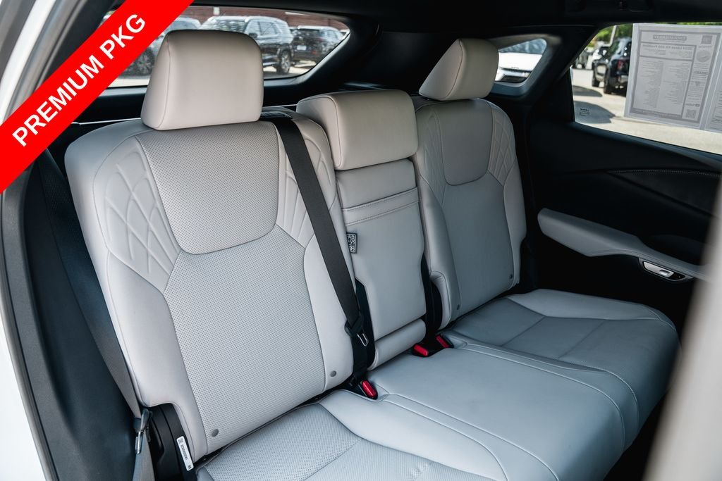 Used 2024 White Pearl Lexus 350 Premium image 29