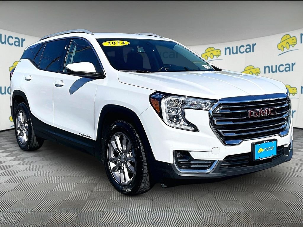 Used 2024 White GMC SLT image 1