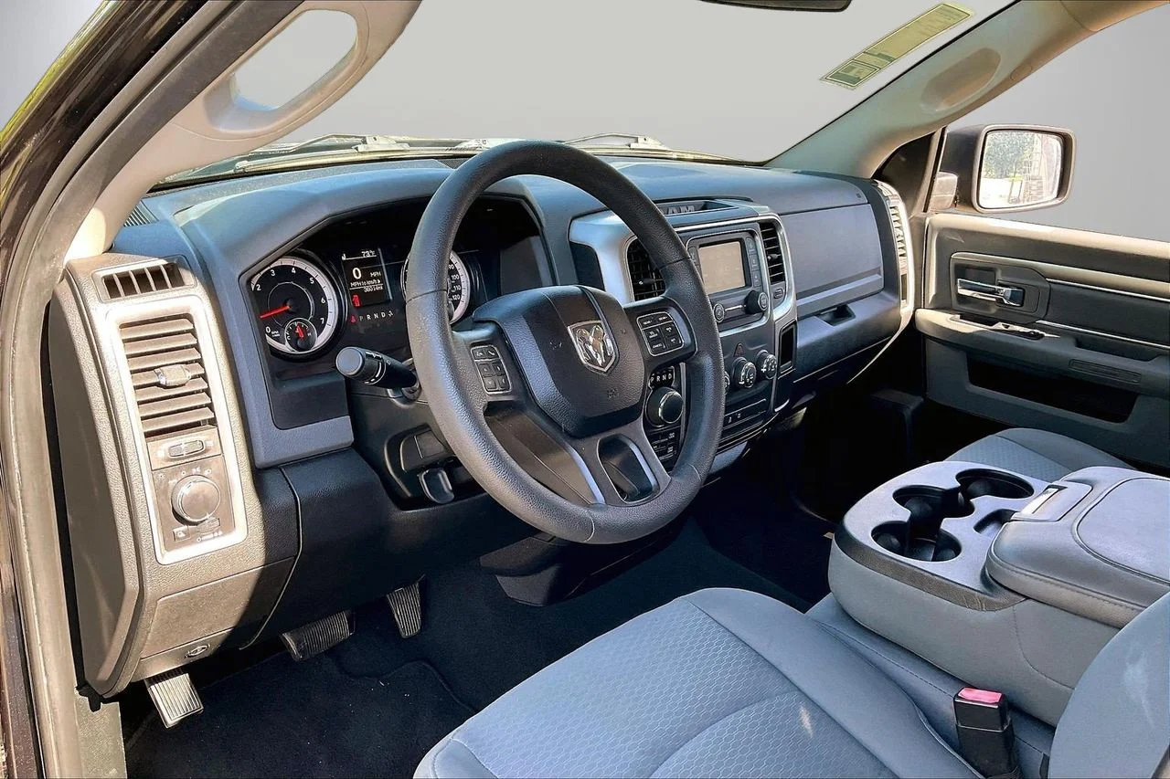 Certified Used 2018 Black Ram SLT image 18
