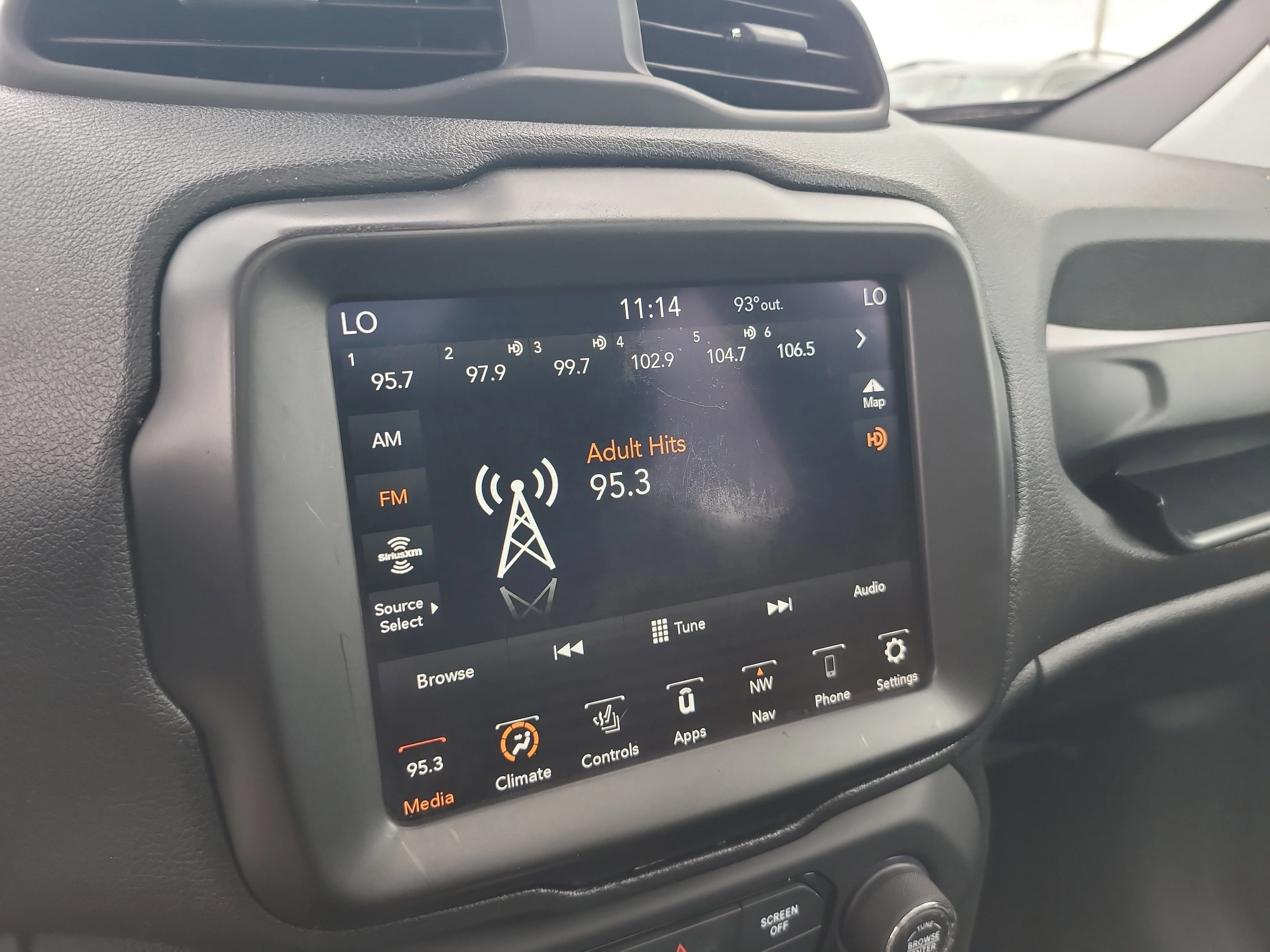 Used 2021 Sting-Gray Clearcoat Jeep Limited image 21