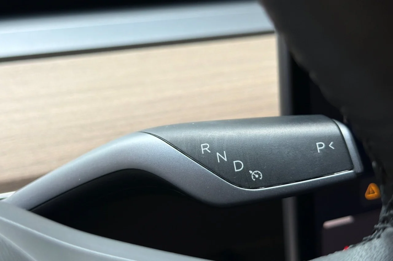 Used 2021 ARCTIC WHITE Tesla Performance image 21