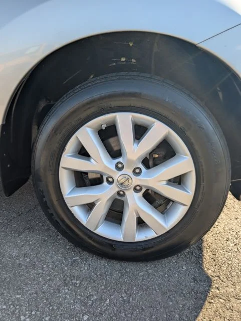 Used 2012 Silver Nissan SV image 23
