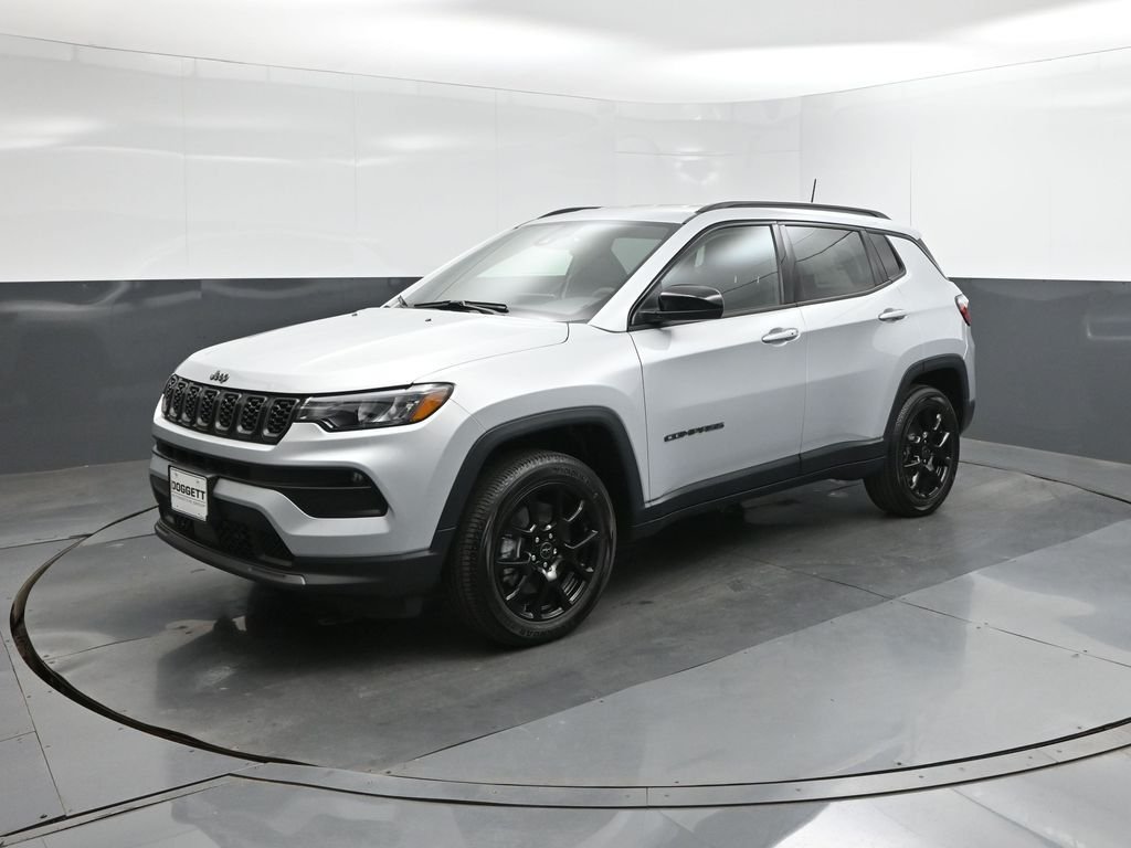 New 2026 Silver Zynith Metallic Clearcoat Jeep Latitude image 34