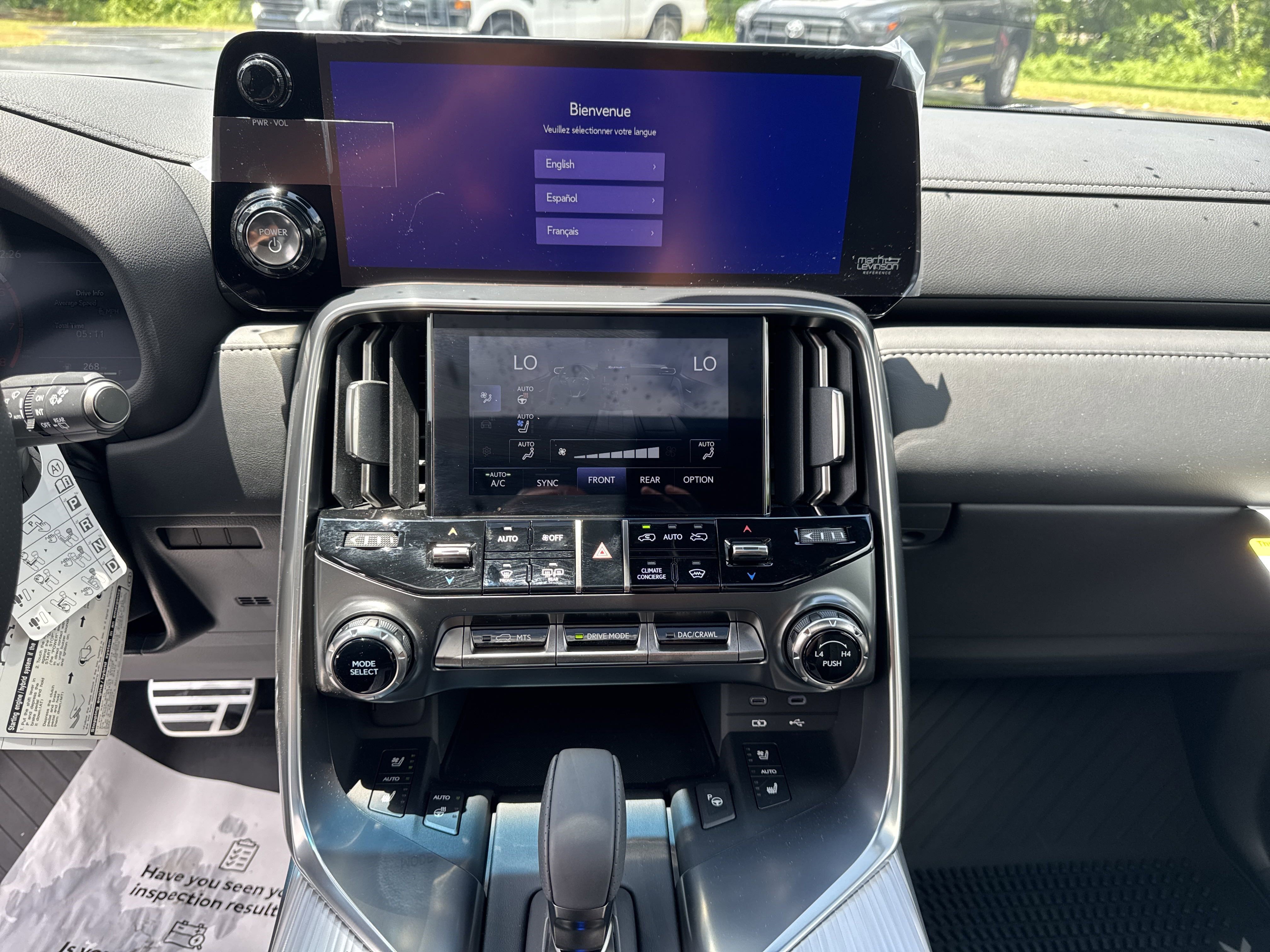 2025 Lexus LX F-Sport - Photo 21