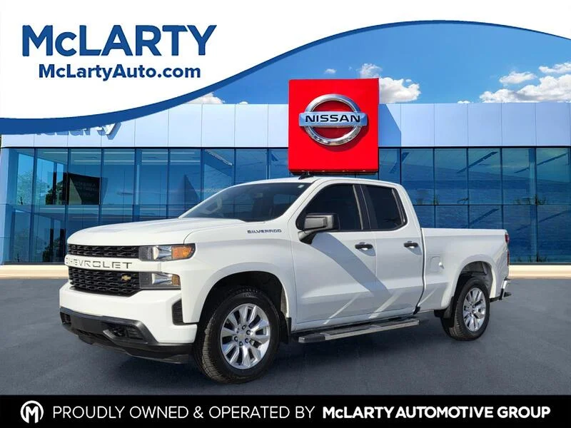 Used 2021 Summit White CHEVROLET 2WD DOUBLE CAB 147" CUSTOM image 1