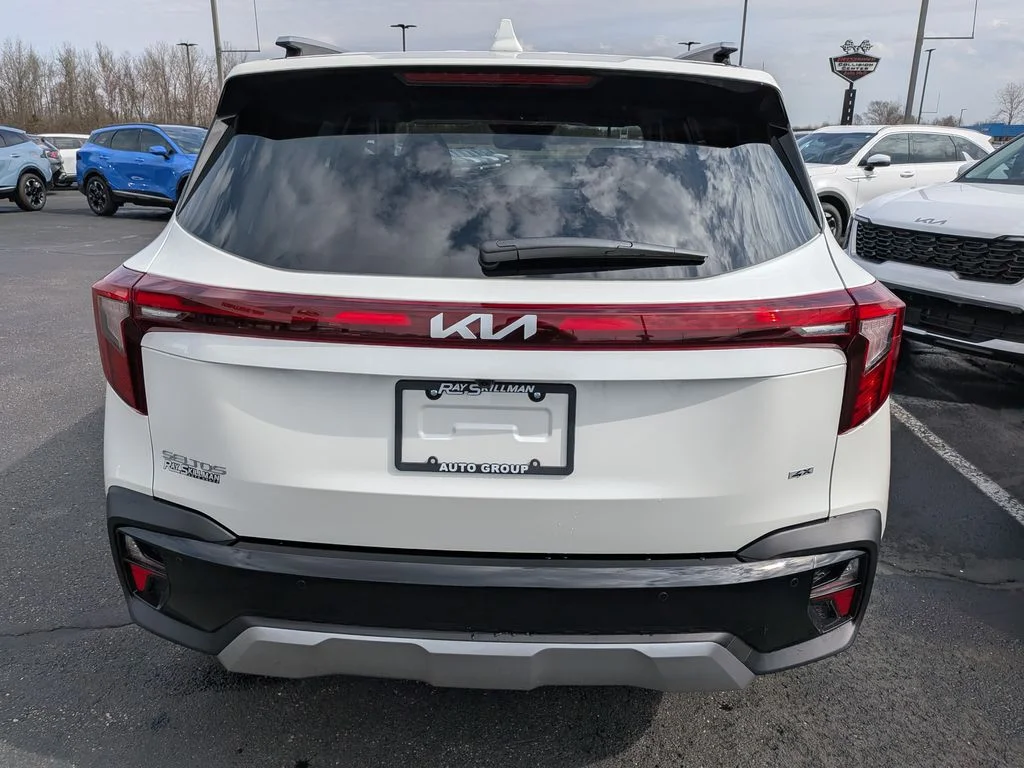 New 2026 White Kia EX image 6