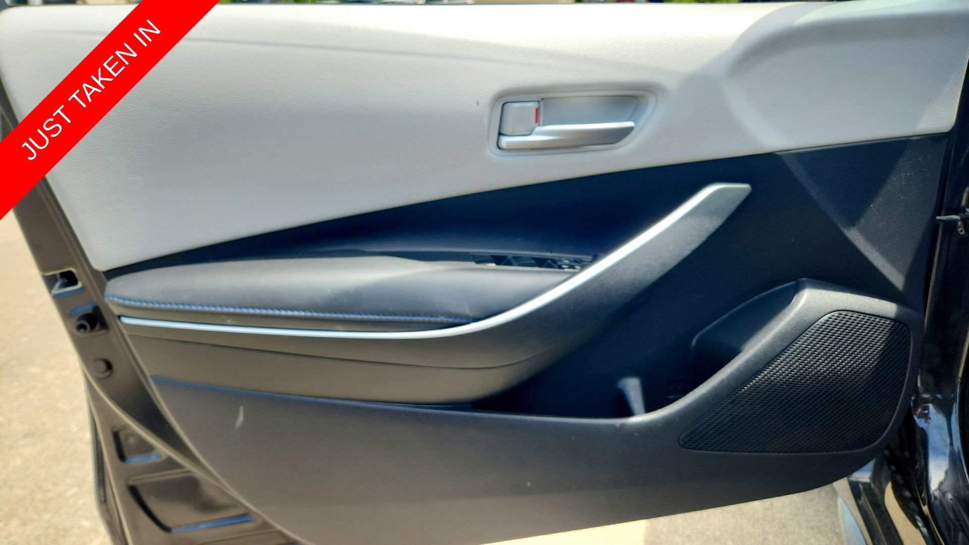 2021 Toyota Corolla SE - Photo 18
