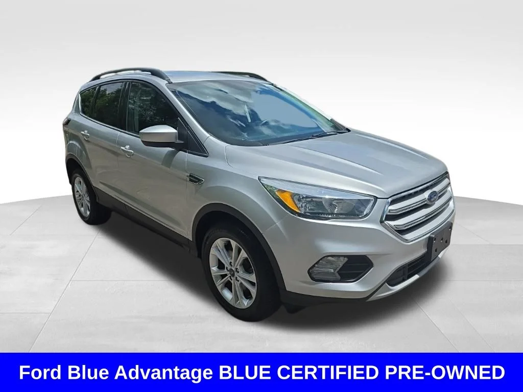 Certified Used 2018 Ingot Silver Ford SE image 3