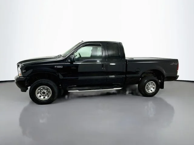 Used 2002 Black Clearcoat Ford XLT image 4