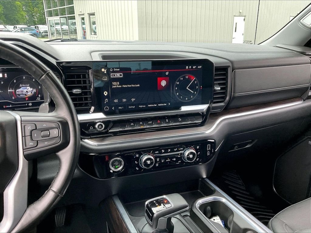 Used 2023 Silver GMC SLT image 18