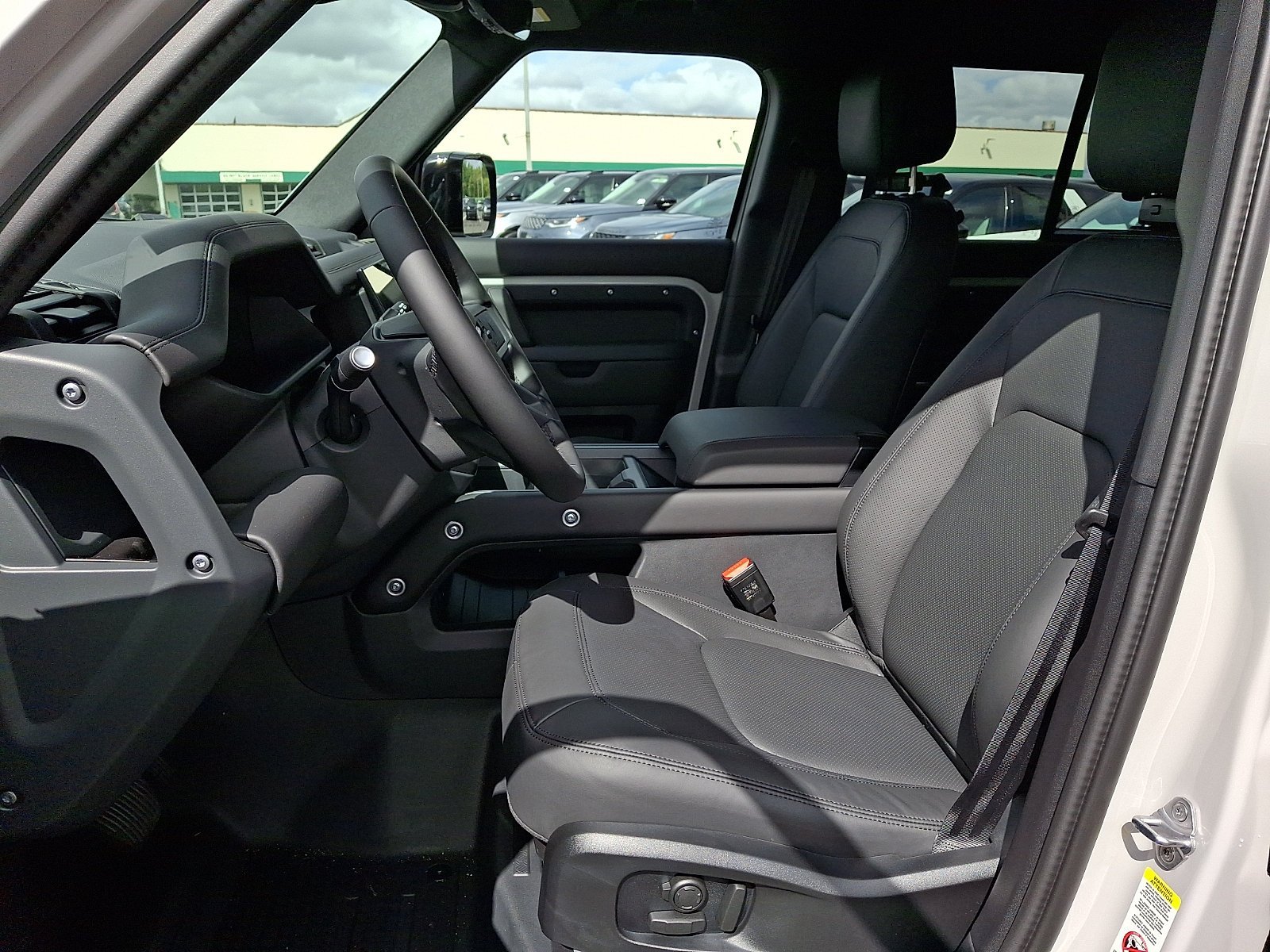 New 2026 Borasco Grey LAND ROVER X-Dynamic SE image 9