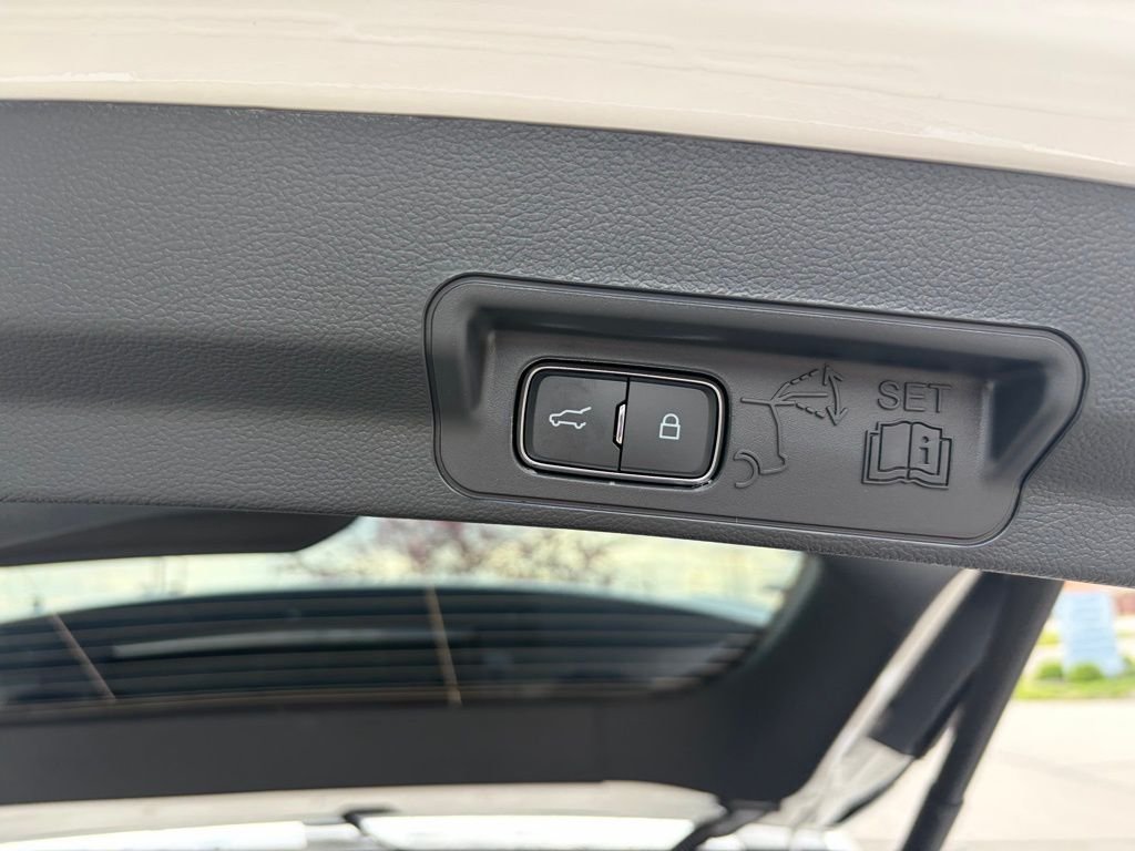 2026 Ford Explorer Tremor - Photo 28