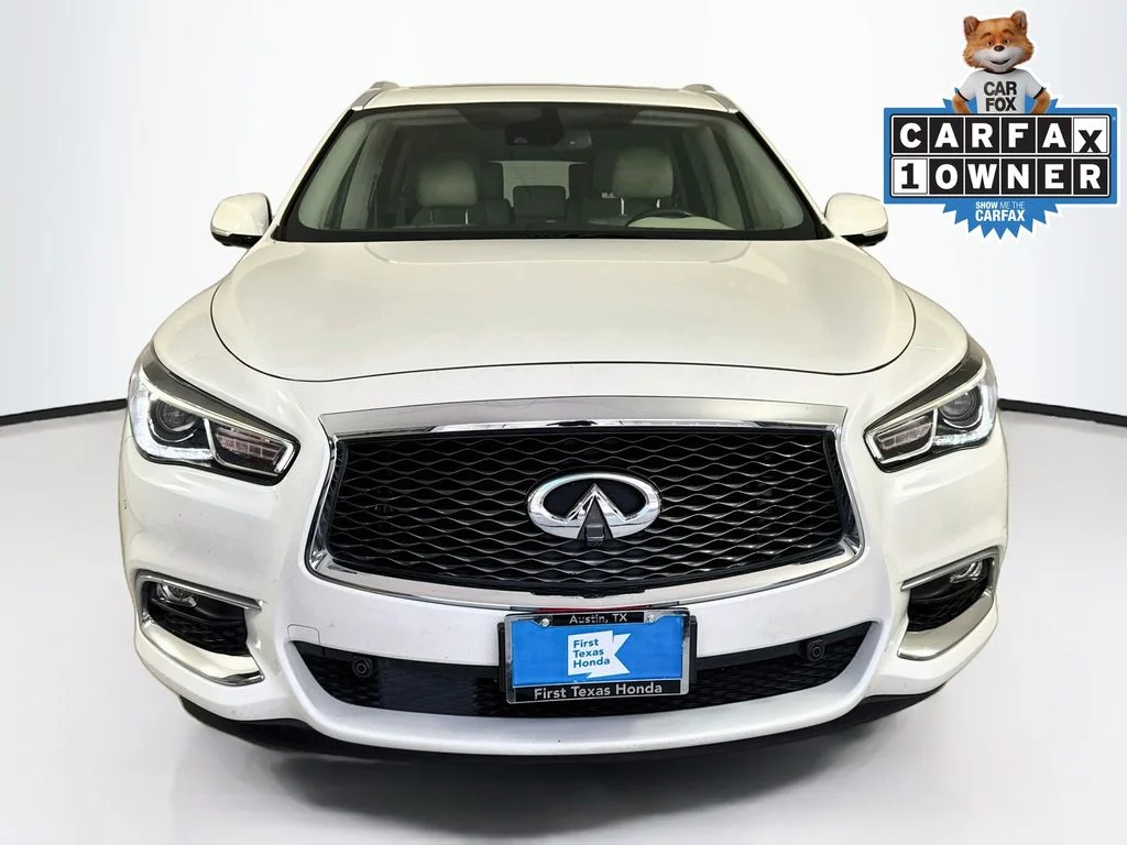 Used 2019 Majestic White INFINITI LUXE image 2