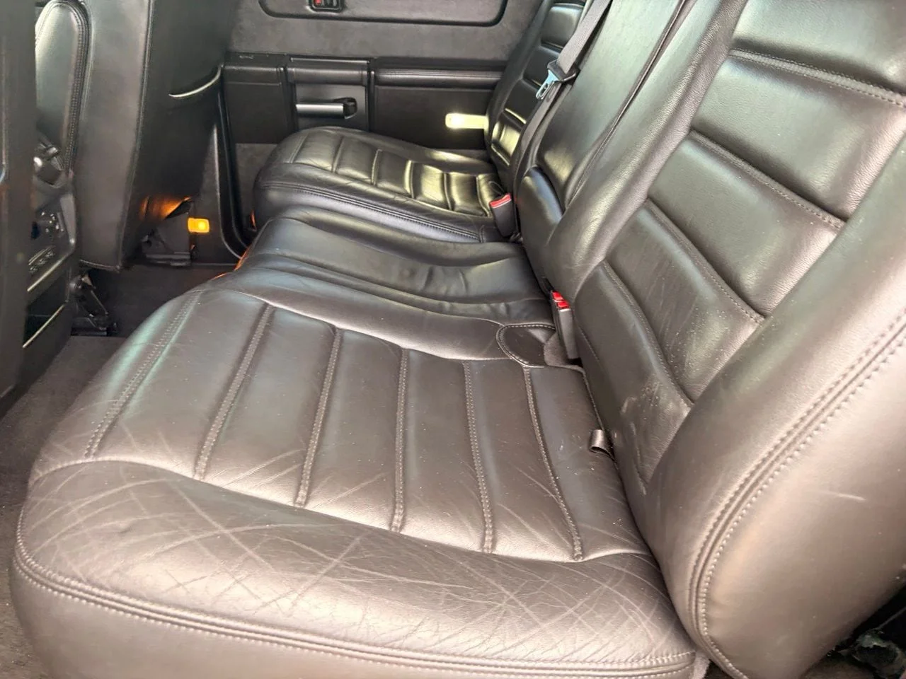 Used 2006 Black HUMMER Base image 16