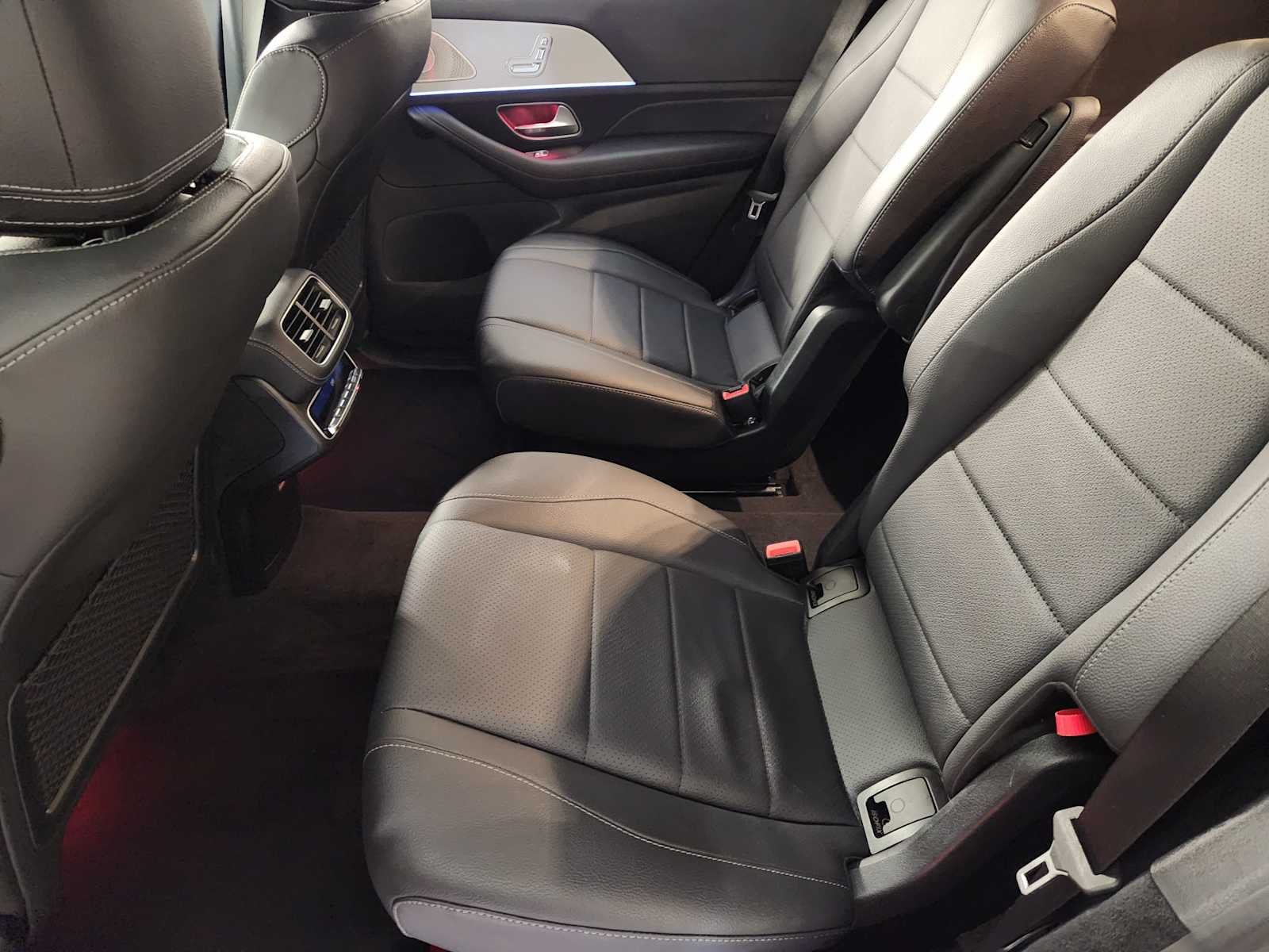 Used 2026 Polar White Mercedes-Benz GLS 450 image 29