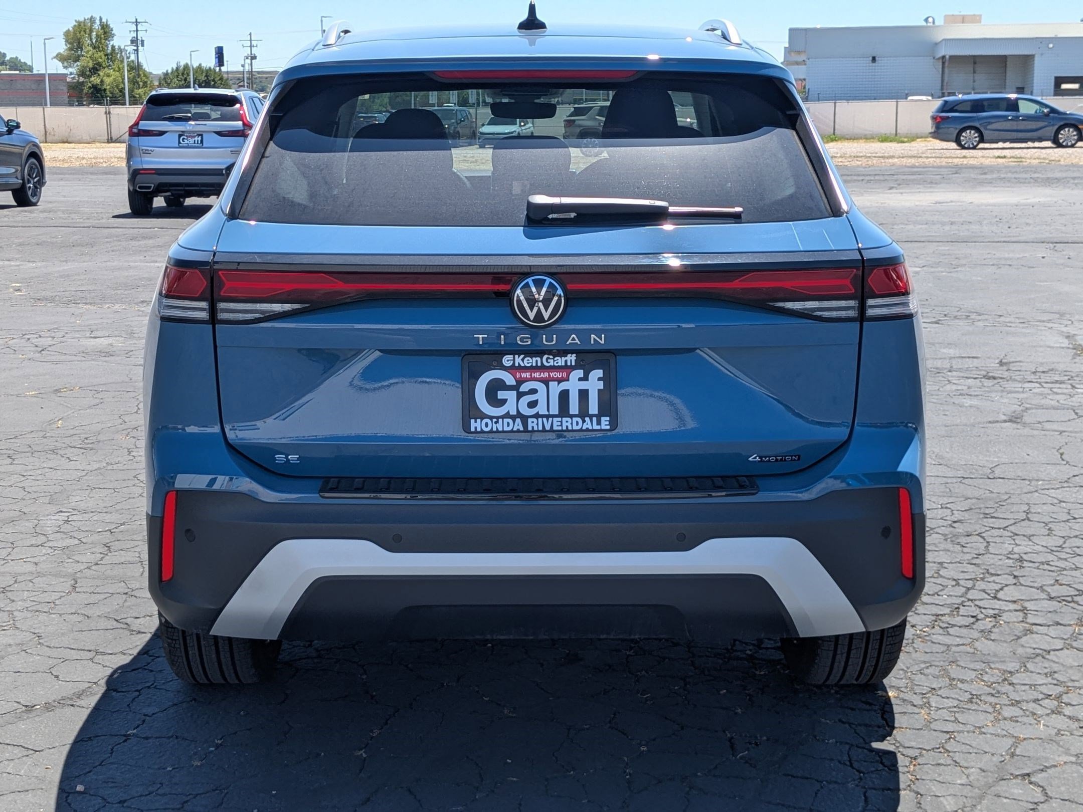 Used 2025 Monterey Blue Pearl Volkswagen SE image 4