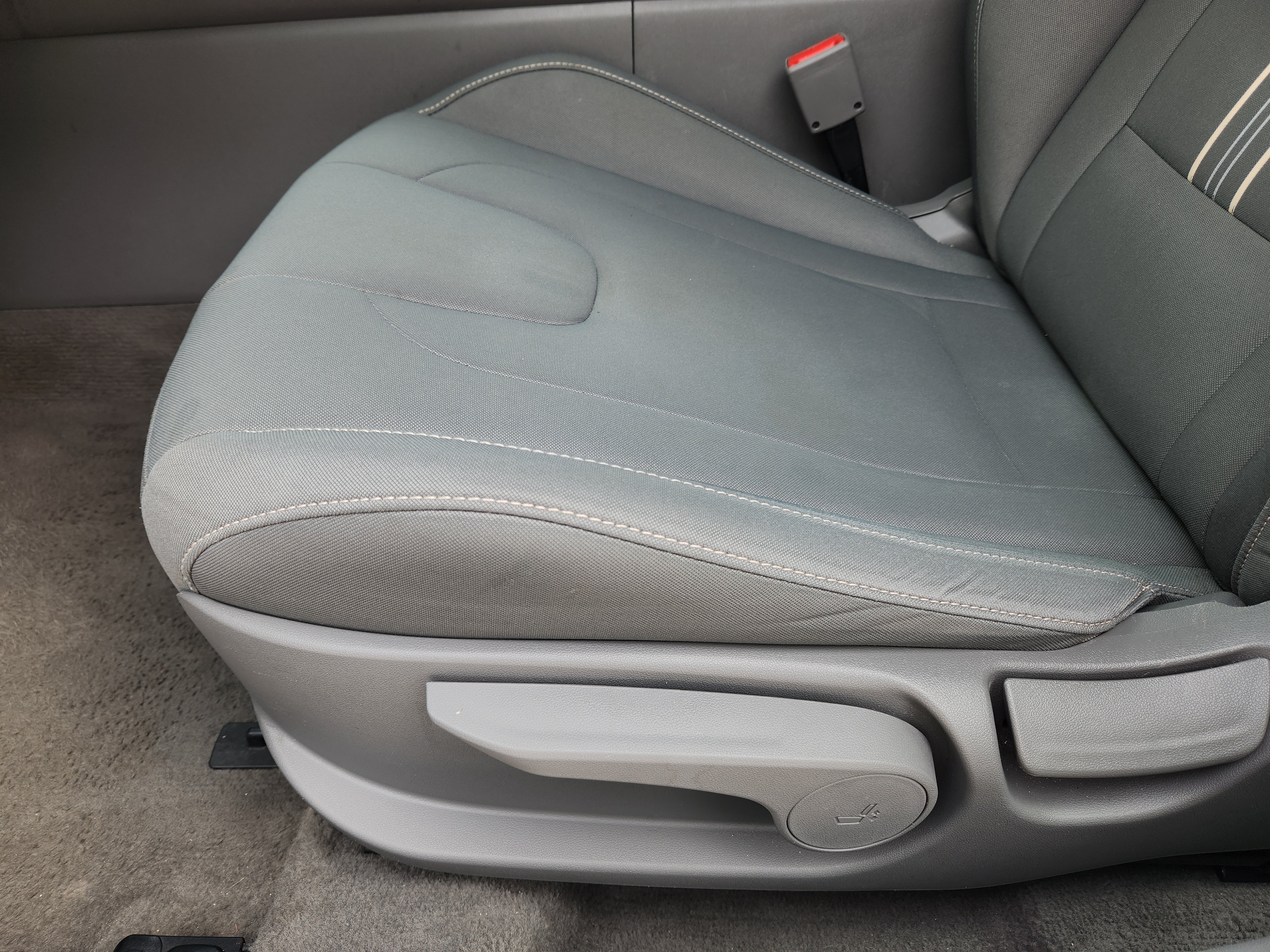 Used 2025 Intense Blue Hyundai SEL Convenience image 25