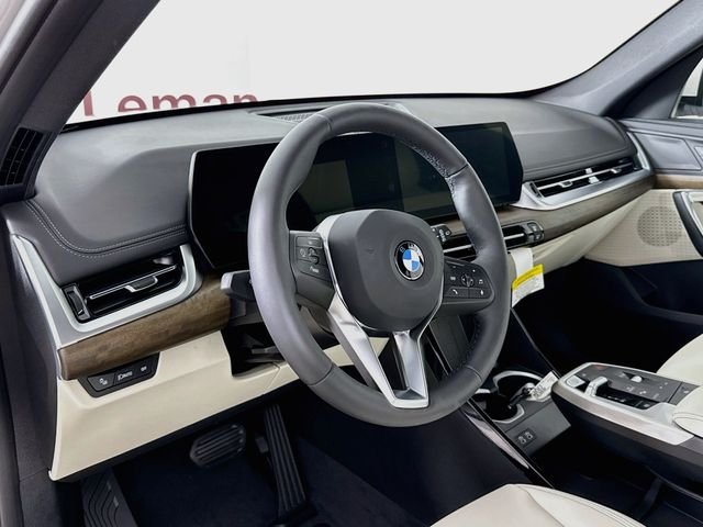 New 2026 White Metallic BMW xDrive28i image 9