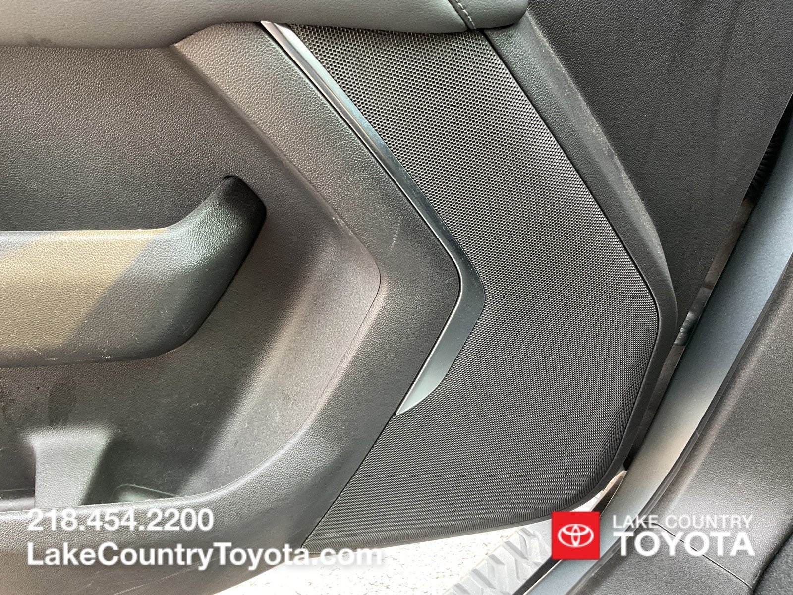 Used 2025 Gray Chevrolet Z71 image 34