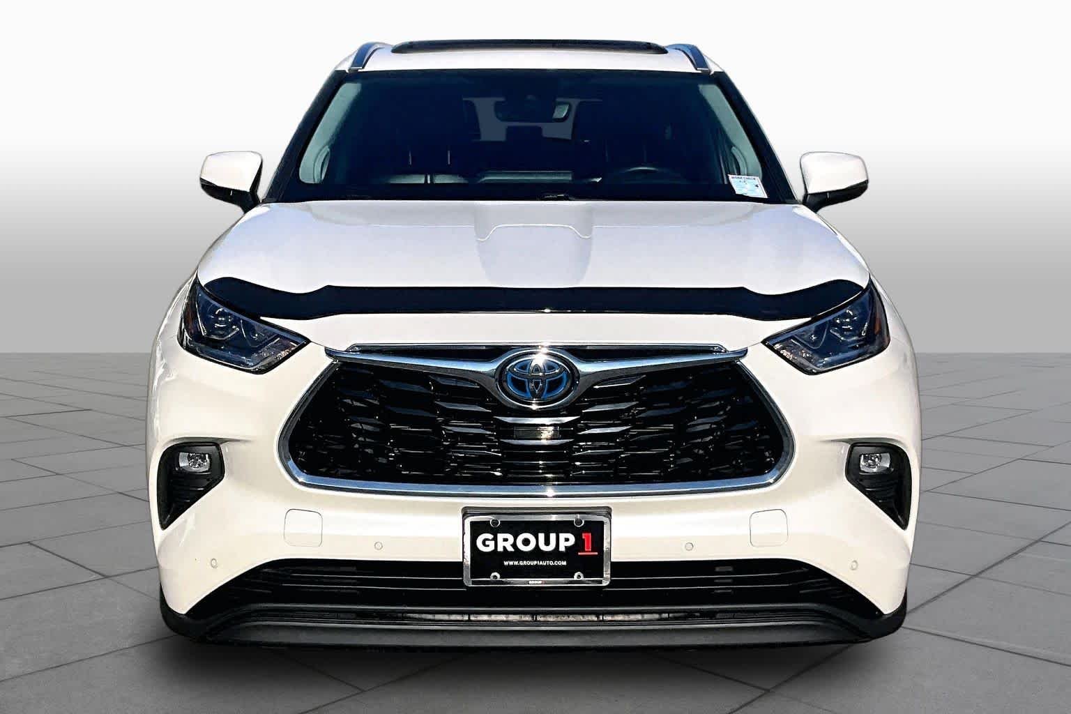 Used 2021 Blizzard Pearl Toyota Hybrid Limited image 4