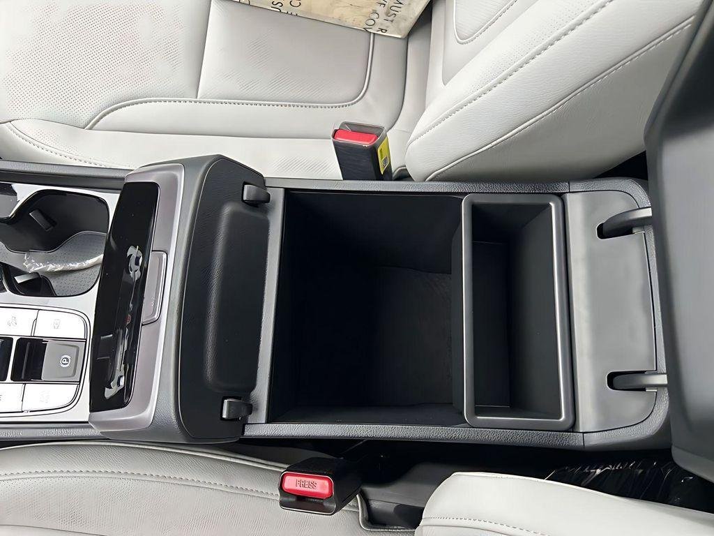 New 2026 Green Hyundai SEL AWD image 19