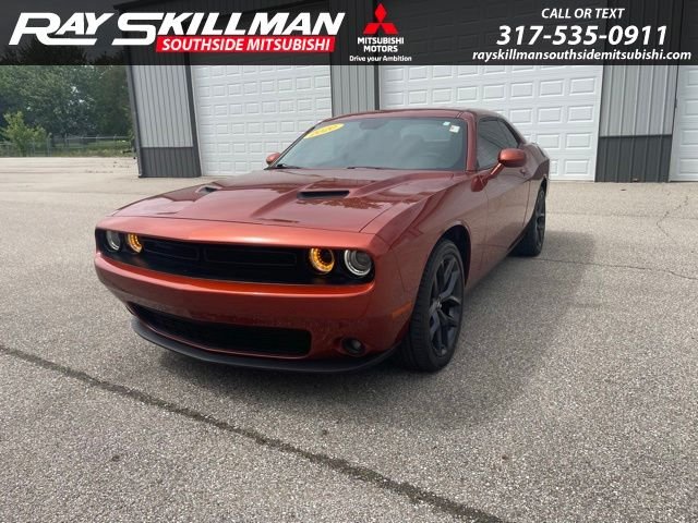 2020 Dodge Challenger SXT Auto's photo