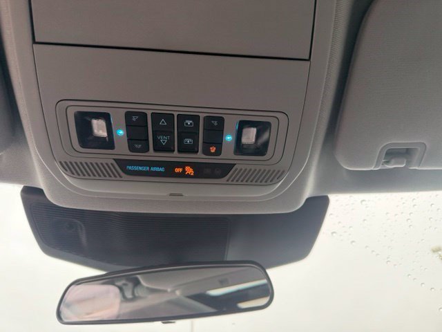 Used 2024 Black Metallic Ford XLT image 18