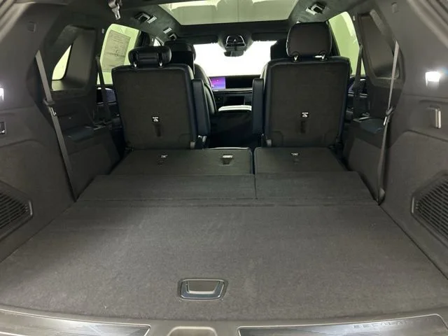 2025 Cadillac Escalade IQ Sport 2 - Photo 38