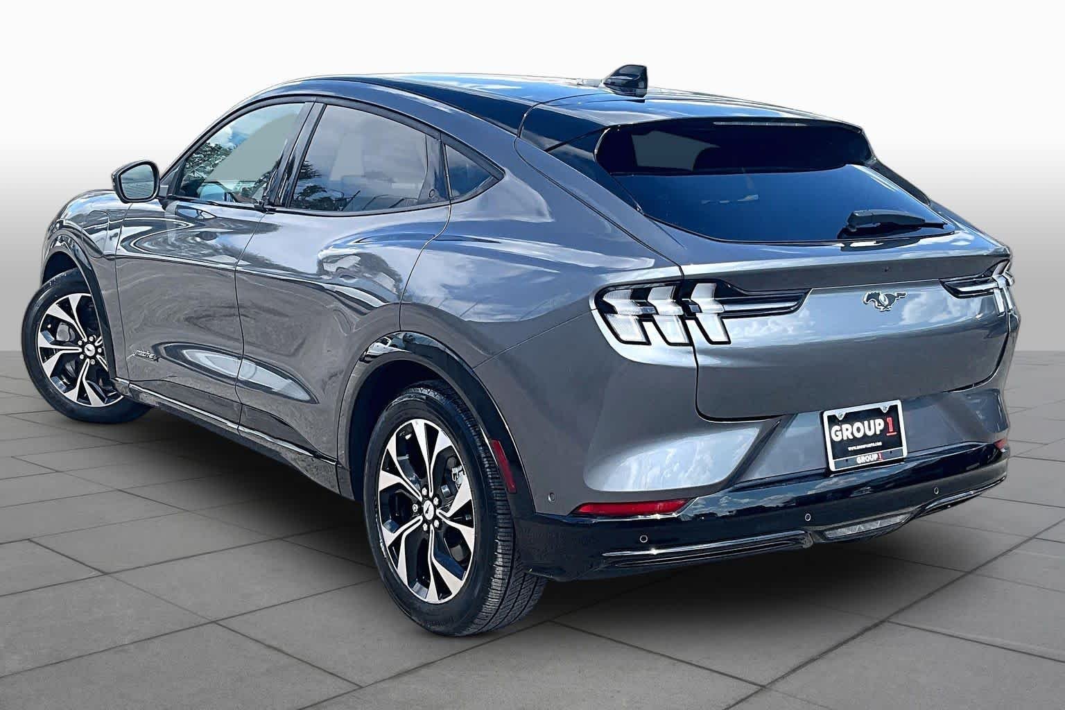 Used 2023 Carbonized Gray Metallic Ford Premium image 14