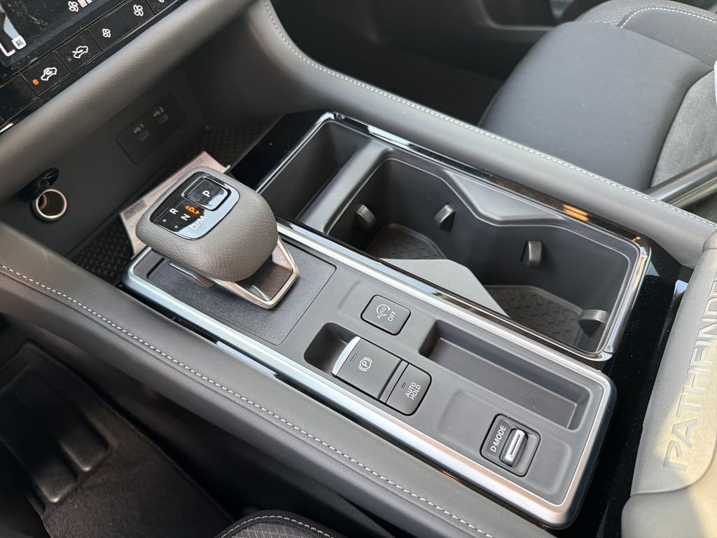 New 2026 Nissan Pathfinder SV 4D Sport Utility