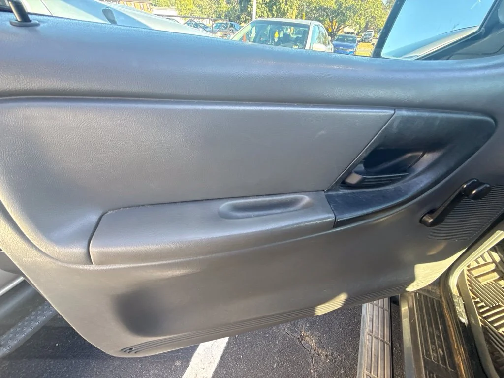 Used 2007 Black Clearcoat Ford XL image 6