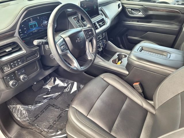 Used 2024 White Chevrolet Z71 image 10