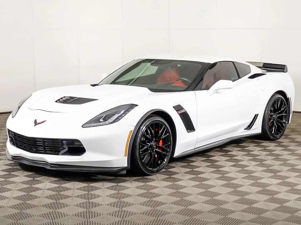 Used 2017 Arctic White Chevrolet Z06 image 8