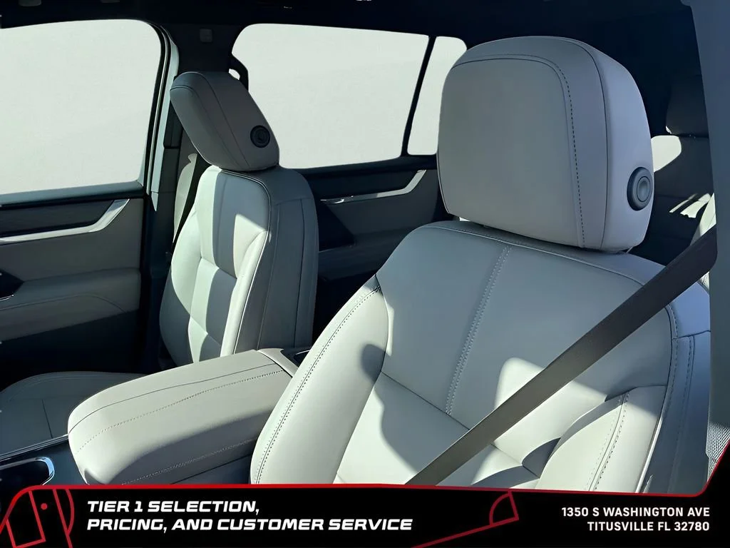 New 2026 Glacier White Tricoat GMC Elevation image 18