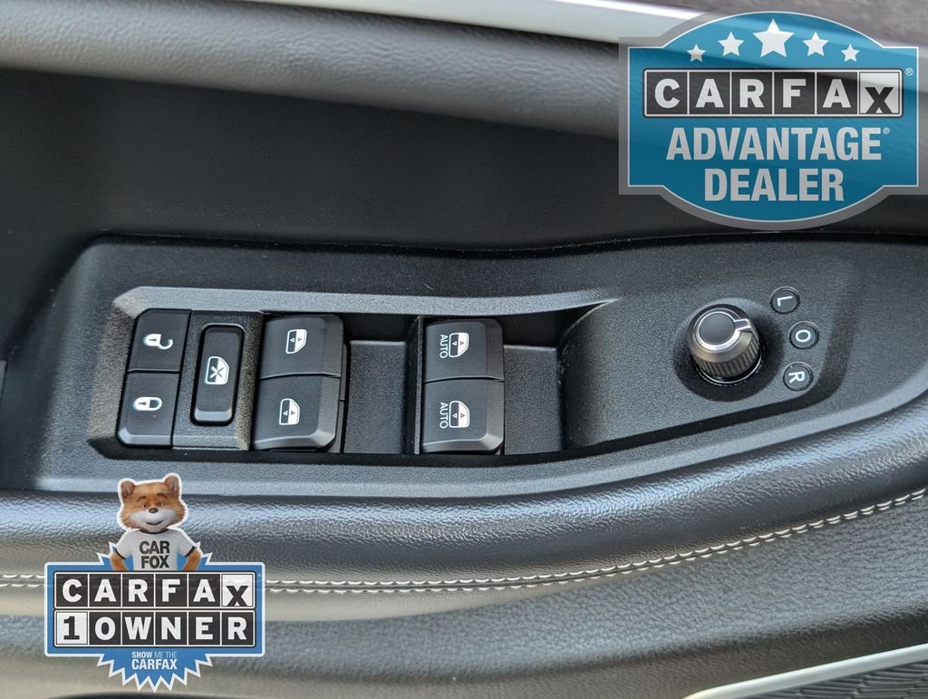 Used 2023 Black Jeep Limited 4x4 image 19