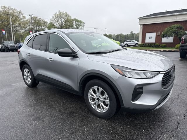 Used 2023 Silver Ford Active image 11
