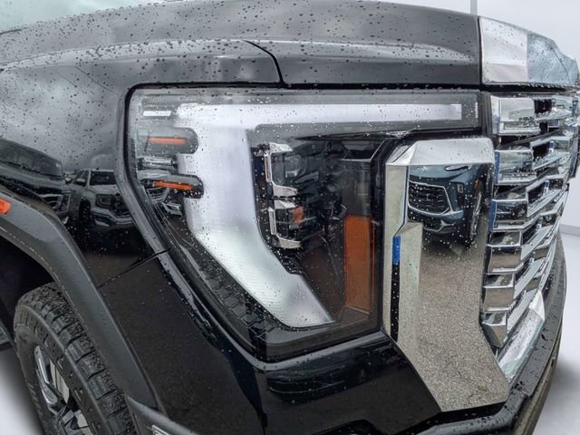 Used 2024 Black GMC Denali image 9