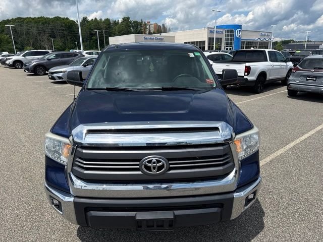 Used 2014 Blue Toyota SR5 image 4