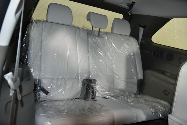New 2026 White Hyundai SEL Premium 7P image 19