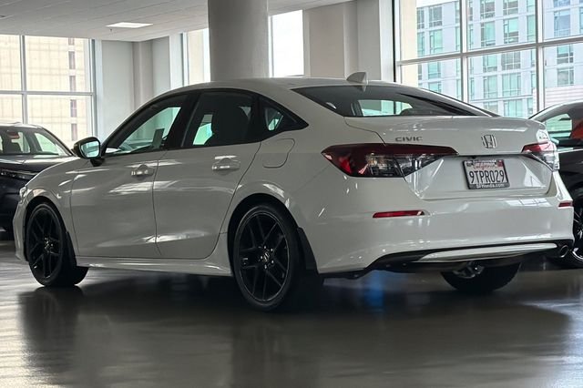 Certified Used 2025 Platinum White Pearl Honda Sport image 9