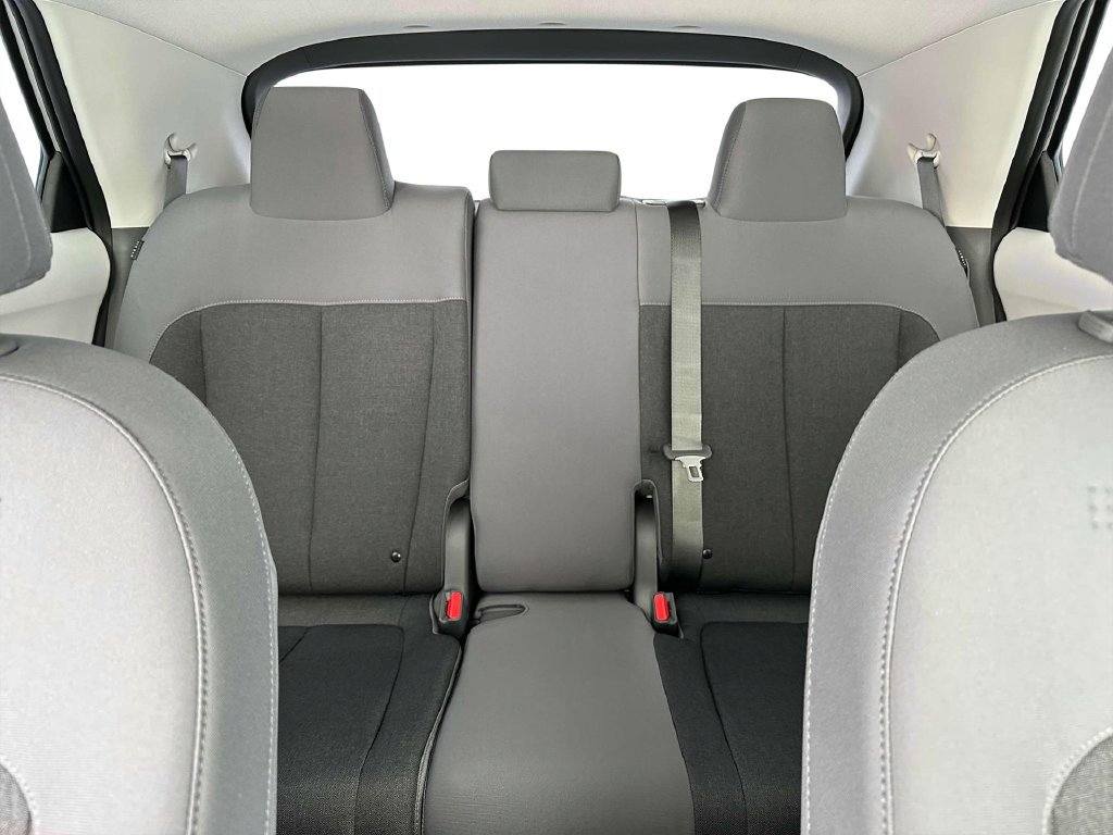 Certified Used 2024 White Hyundai SEL image 18