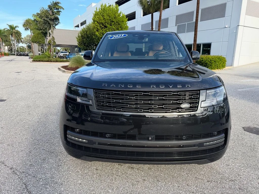 Used 2025 Black Land Rover SE image 2