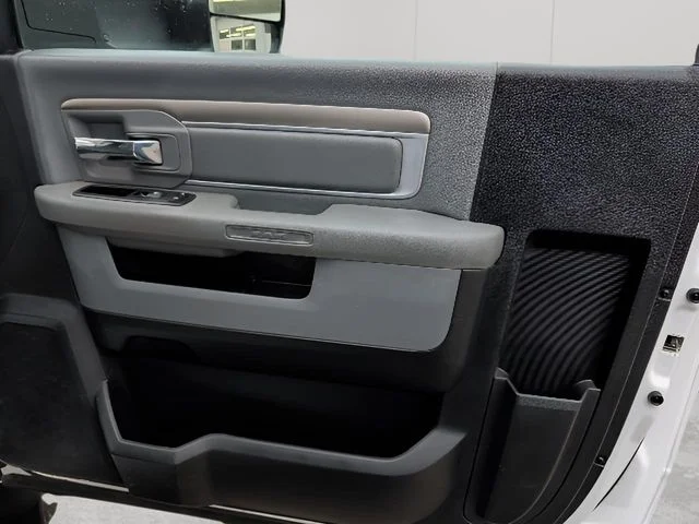 2018 RAM Ram 3500 Chassis Cab Tradesman - Photo 22