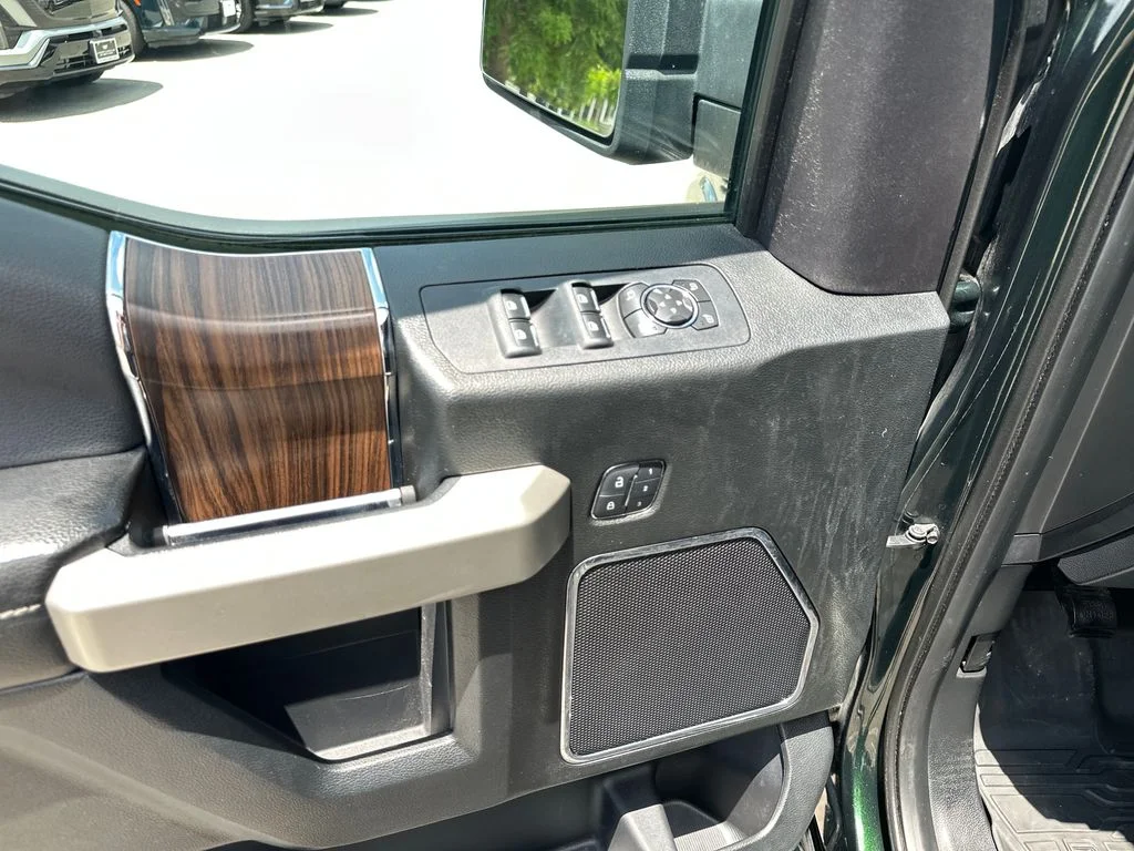 Used 2016 Green Ford Lariat image 22