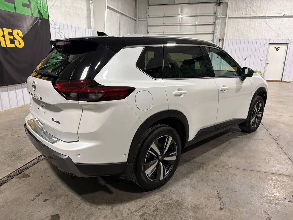 2024 Nissan Rogue SL - Photo 6