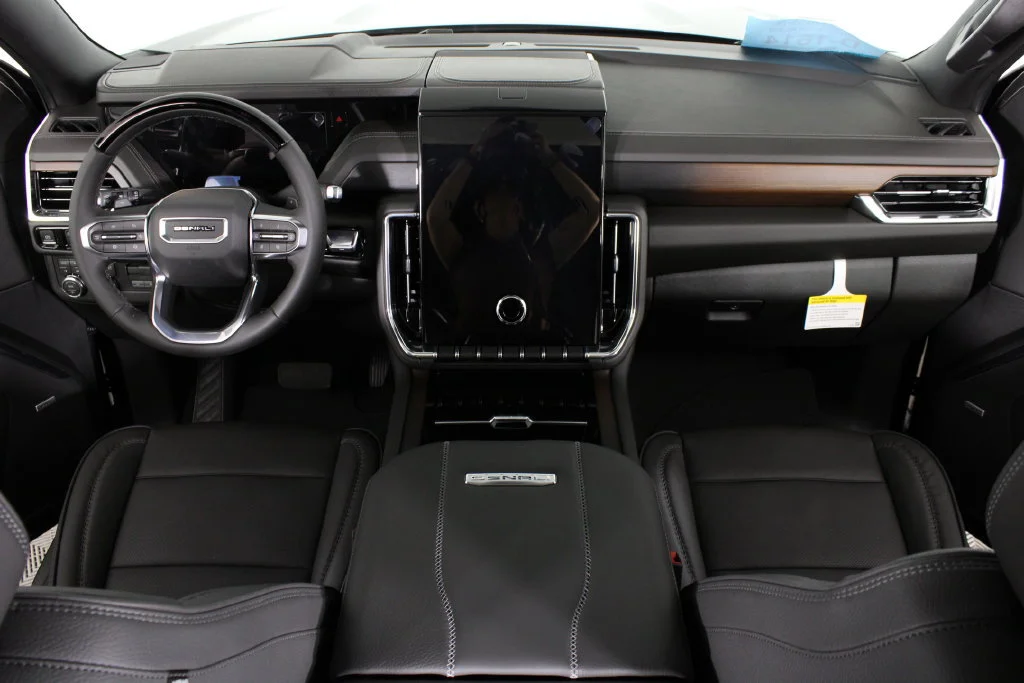2026 GMC Yukon Denali - Photo 30