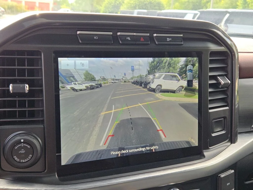 Used 2023 Gray Ford Lariat image 31