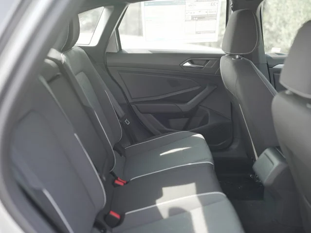 2025 Volkswagen Jetta Sport - Photo 22